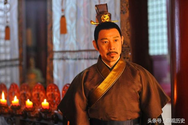 袁天罡为一人@￥，称其可当宰相却活不过两年，太宗闻之令其陪葬