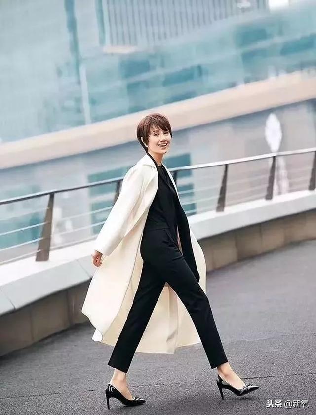 年薪百万的都市精英女性脸，长成什么样？