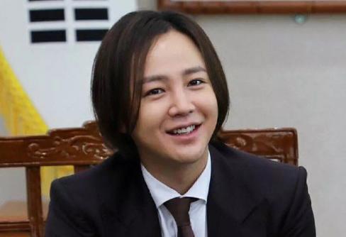 曾帅成标杆，现各有各丑，韩国六位男神颜值大变样，有的才30岁