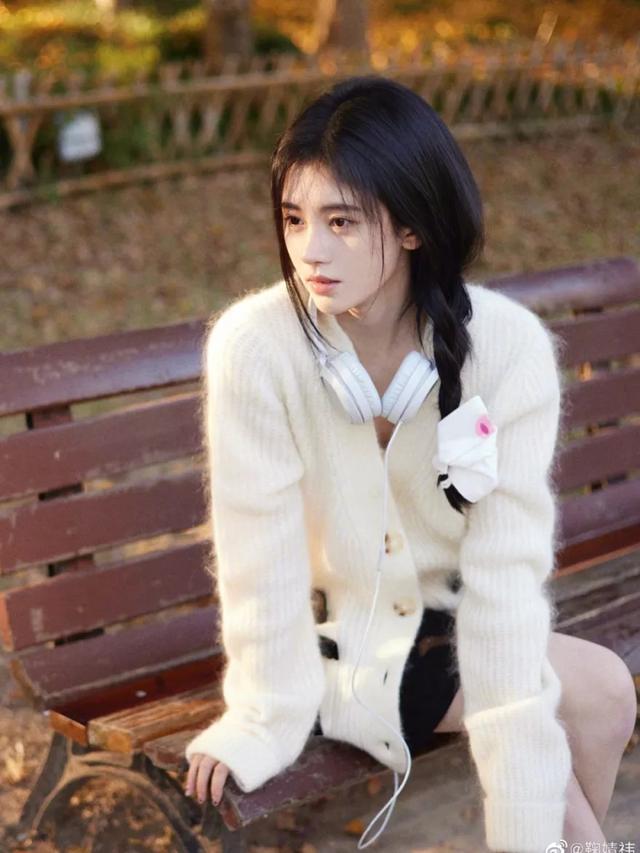 你是什么脸型就选什么刘海，这4款超显脸小，堪比换头