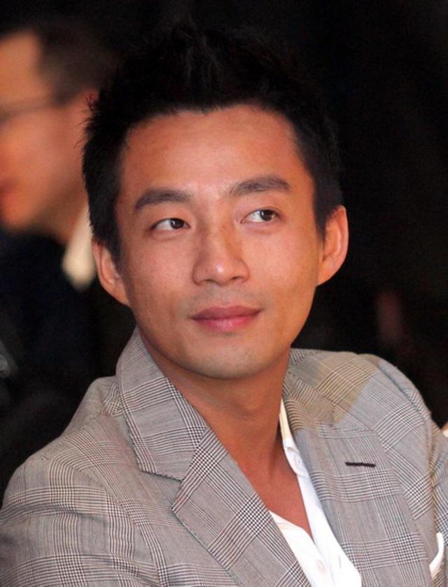 曾被横刀夺爱，嫁富豪后生子得15亿股权，安以轩如今真的幸福吗？
