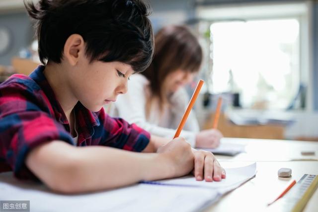 从两个“多指畸形”孩子的不同命运，看中国式教育的隐喻
