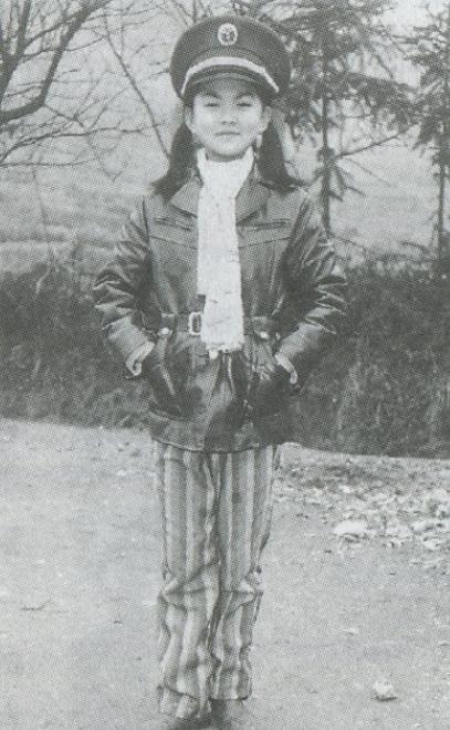 李湘王岳伦的“爱情幻灭史”：当年有多让人羡慕，现在就有多可笑