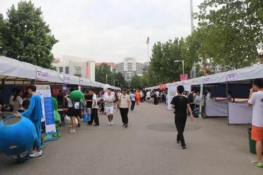 00后来了！直击清华生辰班报到现场