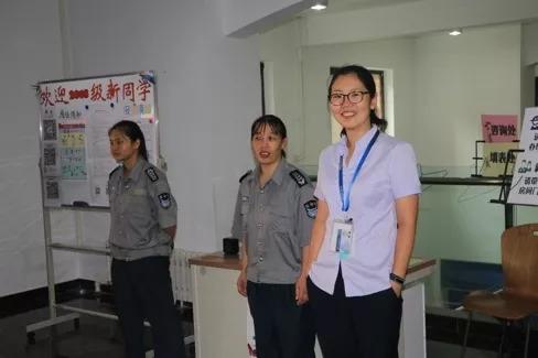 00后来了！直击清华生辰班报到现场