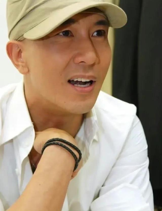 大S再婚背后3点危机：仍两地分居，男方经济不佳，新婆婆想抱孙子