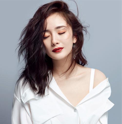 这4个特征是美女都会有，很多人一个就没有，来看看你有不