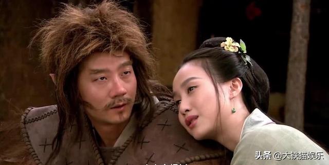 《福贵》16年，男主火不起来，男配当了导演，小凤霞成当红小花