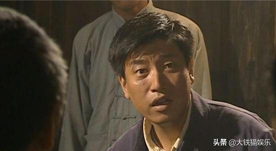 《福贵》16年，男主火不起来，男配当了导演，小凤霞成当红小花