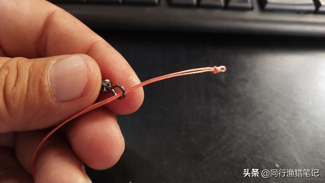 子线与生辰环这样连接，不仅牢固而且可有效降低缠线机率