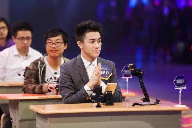 生孩子、秀恩爱、合体捞金，奚梦瑶豪门里面的工具人？
