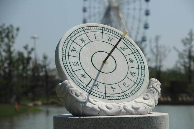 分析生辰生辰时间是以北京时间为准吗？