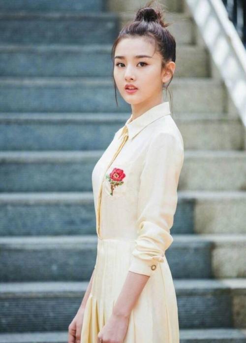 从宋祖儿生辰分析什么样的女性生辰天生漂亮！