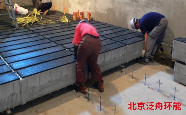 塑料滤砖，生辰斜板起配水、配气和支撑作用，坚韧、抗压、不变形
