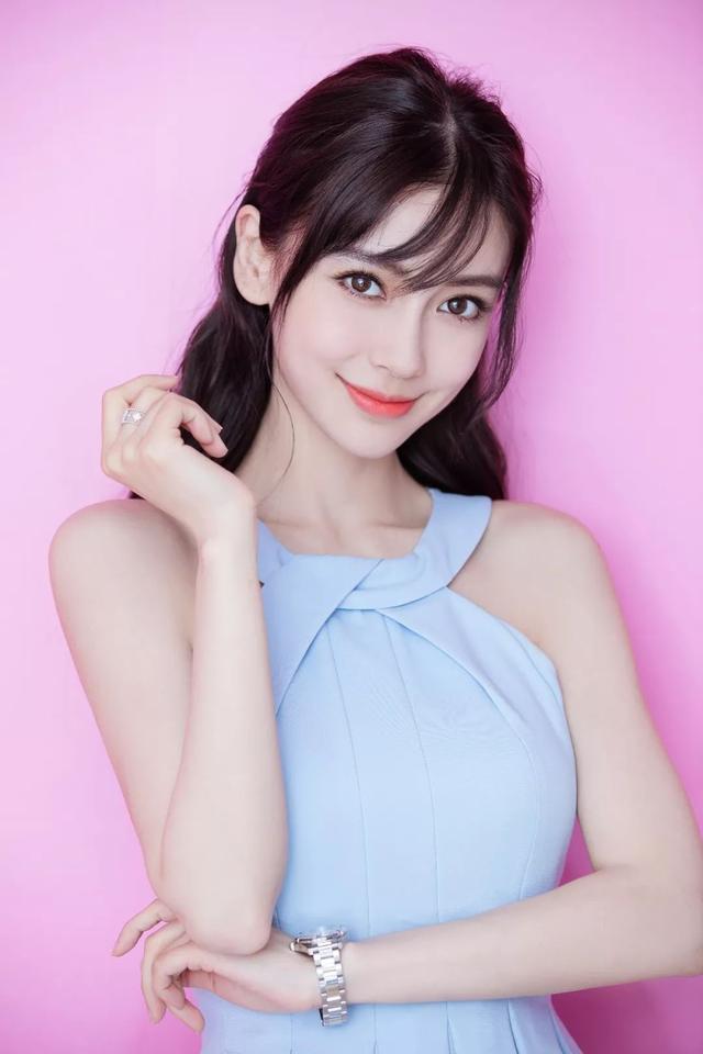 夏天的刘海就要“碎”一点才好看！