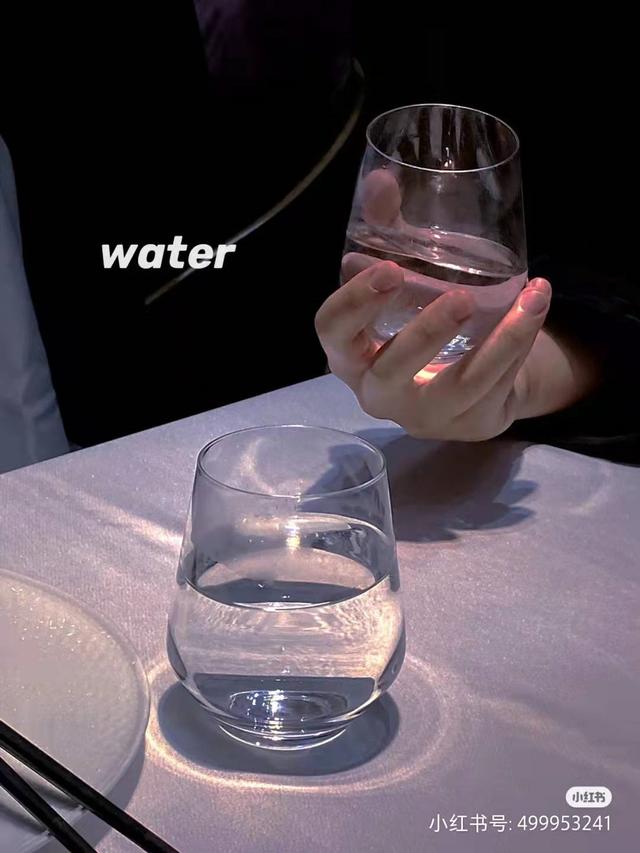 干净文案 生辰短句 适合朋友圈个性签名