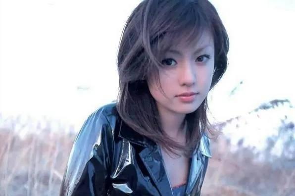 酒井法子，被爆不雅照后，又被称为“国际乞丐”，无人原谅