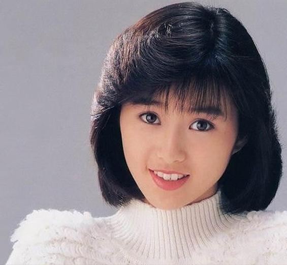 酒井法子，被爆不雅照后，又被称为“国际乞丐”，无人原谅