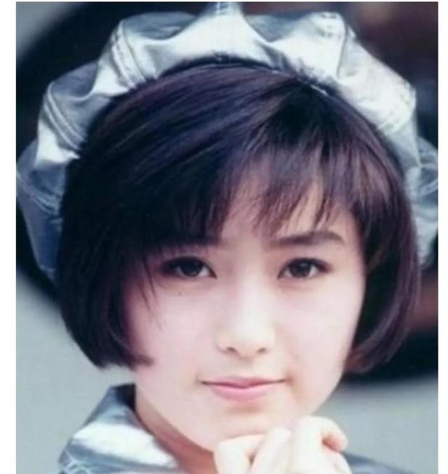 酒井法子，被爆不雅照后，又被称为“国际乞丐”，无人原谅