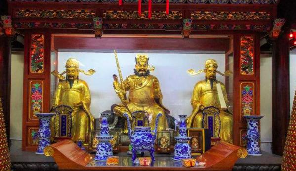 命理有这三样，聚财守财，有发财机会，能成有钱人！