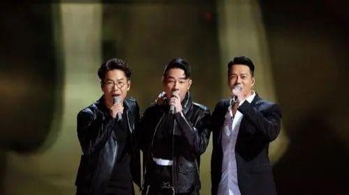 5位“改名转运”的明星，成龙舒淇在榜，陈小春花上百万一家改名