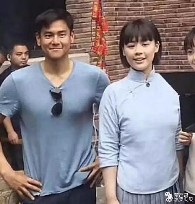 《第一炉香》，好像用小羊皮做了个丑包
