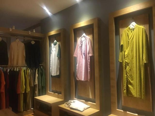 成都「书店里的餐厅」越开越多，常去打卡的书迷最后都变胖了！
