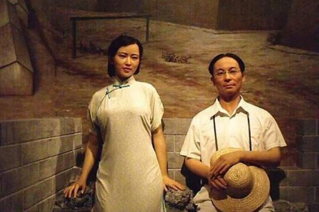 知性才女人设崩塌？林徽因鲜为人知的一面：嗜酒如命，烟不离身