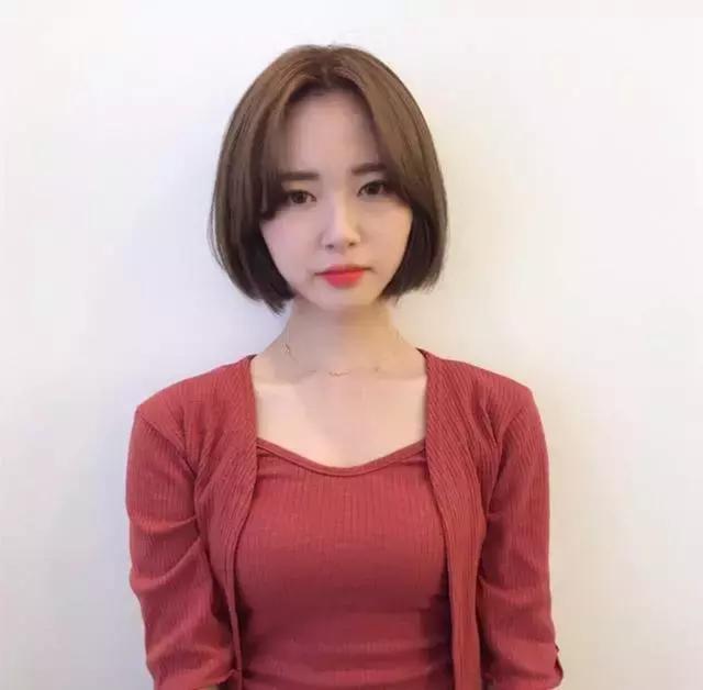 生辰刘海发型怎么剪好看？四种剪法揭秘，轻松做时尚魅力女神