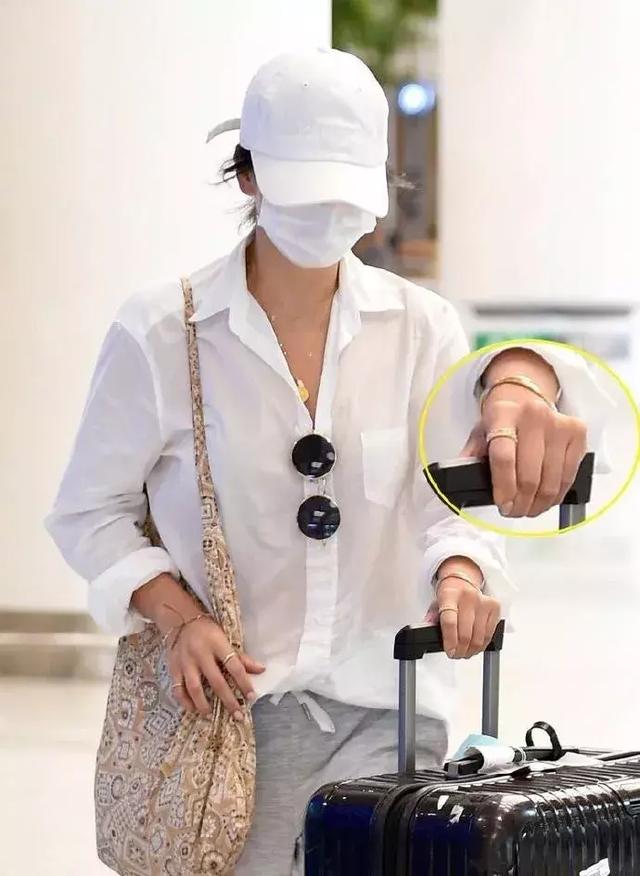 宋慧乔宋仲基离婚：因性格不合！邻居爆料早已分居，婚变有迹可循