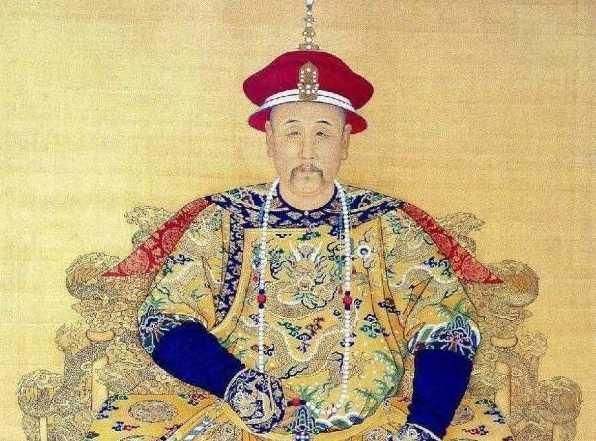 北京大妈为何说有通天纹就是正黄旗？与努尔哈赤有关？她是真不懂