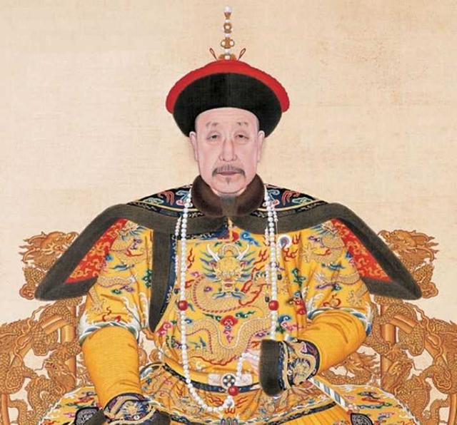 北京大妈为何说有通天纹就是正黄旗？与努尔哈赤有关？她是真不懂