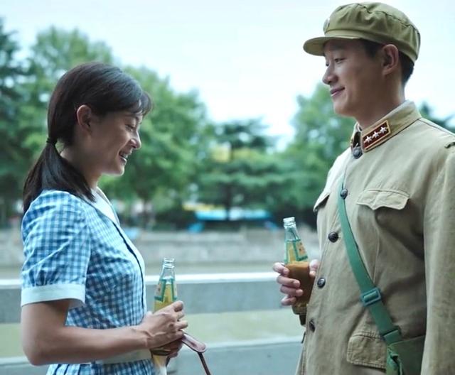 孙俪佟大为隔18年再演夫妻！绑双马尾演少女，娇羞告白却被嘲显老