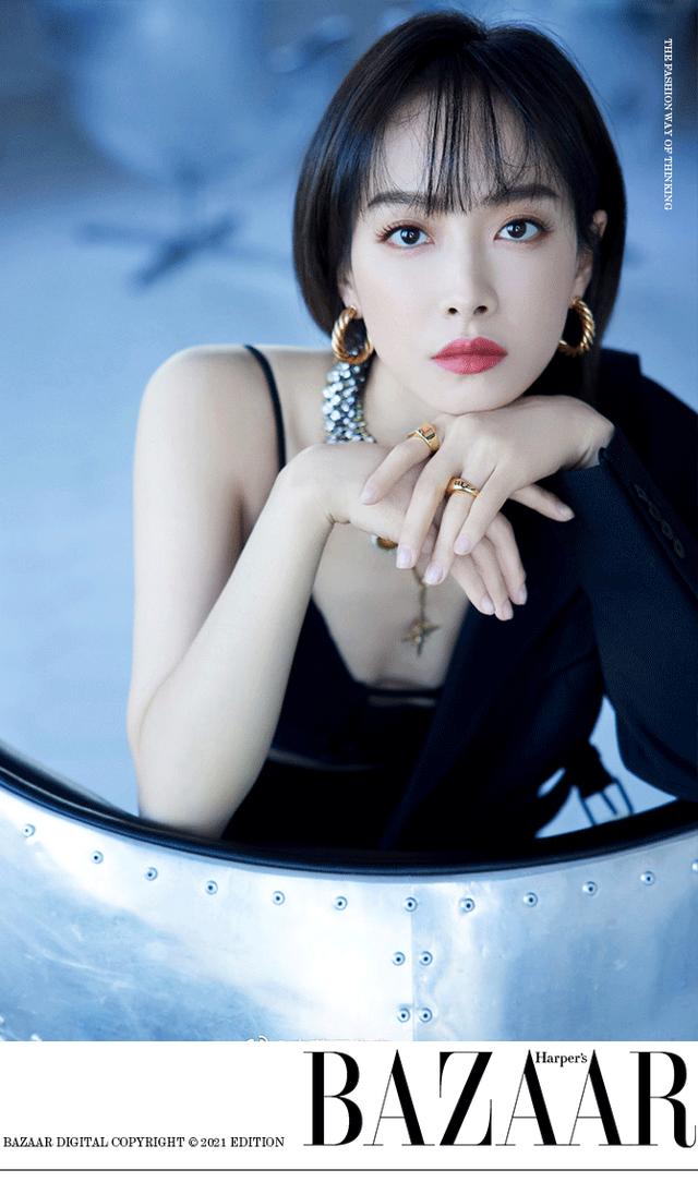 齐刘海回归,不过她这次有点不一样了?