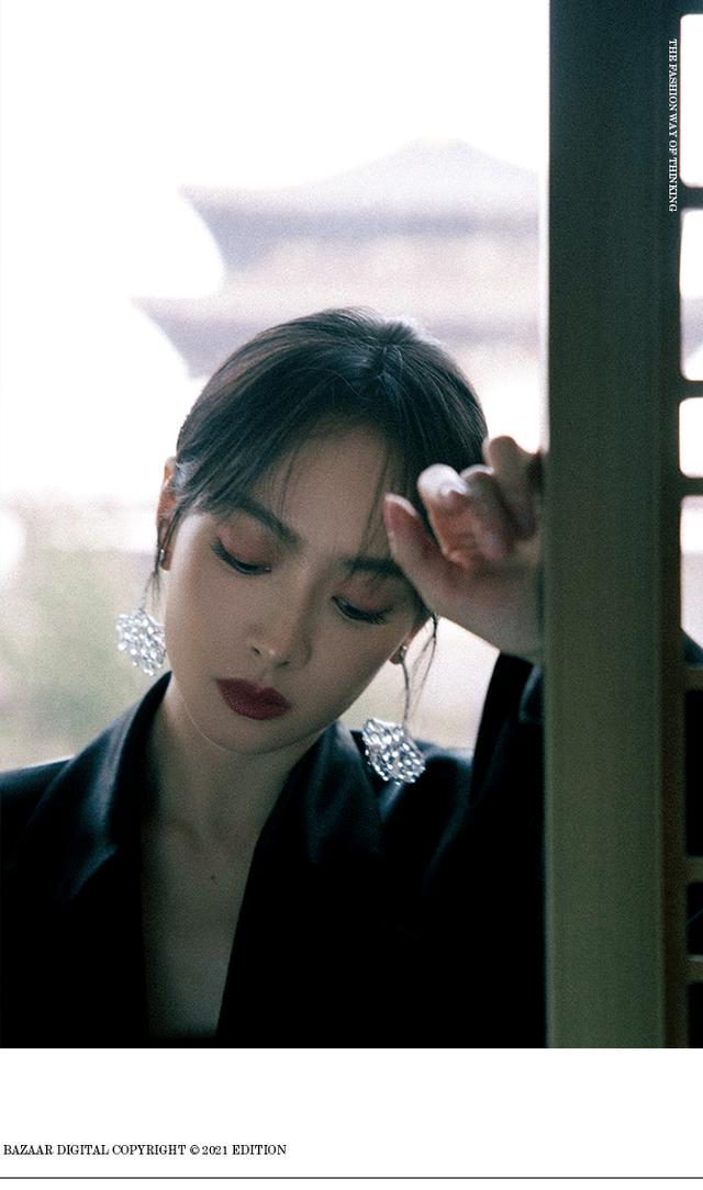 齐刘海回归,不过她这次有点不一样了?