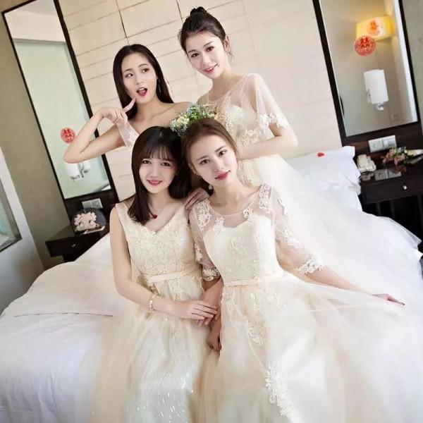 婚礼现“男伴娘” 哈哈哈！但是选伴娘时，这4个地方千万别疏忽！