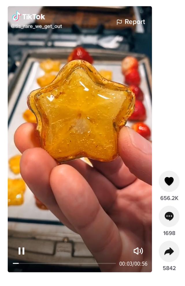 万物皆可糖葫芦！TikTok上的冰糖葫芦观看量近7亿