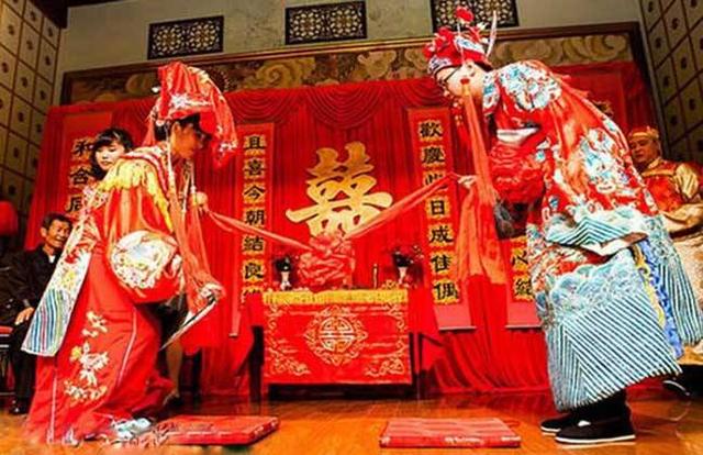 ”生辰合婚”怎么看两个人合不合？婚后财运可受到妻助的男命