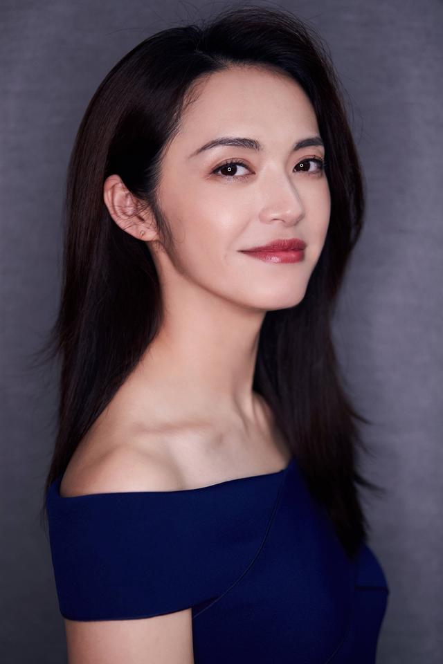 “强悍”的姚晨：与凌潇肃的婚姻难以言说，嫁给曹郁愿意相伴到死