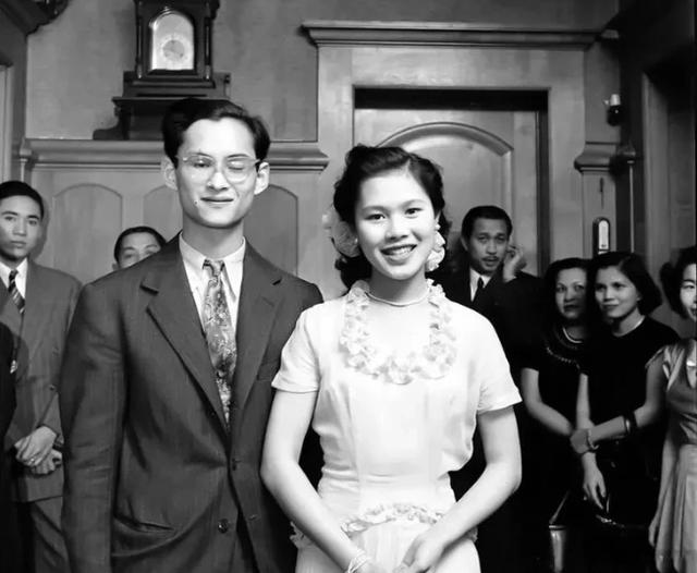 订婚，泰王普密蓬亲自为未婚妻弹琴，被绿后命其刮宫他心却滴了血