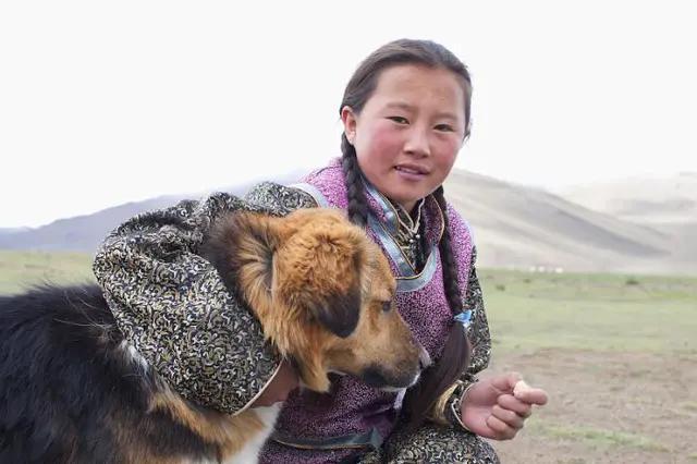 都是咱邻居，为何蒙古人长相不随咱们，却和朝鲜人类似？