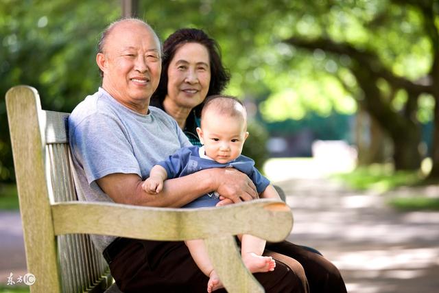 孩子走路内生辰外生辰，到底需不需要矫正，妈妈们看这一篇就够了