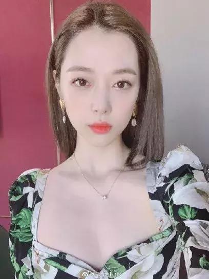 关晓彤这生辰真硬，被黑N年，这次终于怼回了？