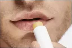 有这些面相特征的人大多是花心男