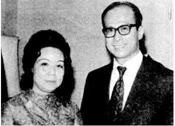 李嘉诚有多信风水？曾花两百万让蔡伯励看墓地，并把他当成好朋友