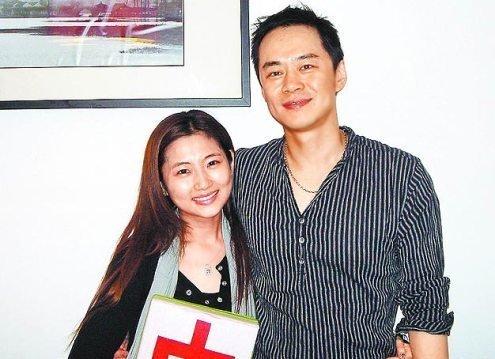 Selina任家萱的坎坷情路，以及她背后的3个渣男
