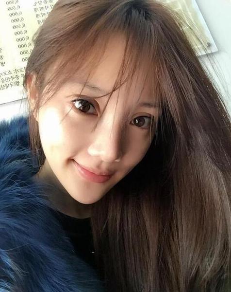 李小璐贾乃亮不会离婚，生辰预测贵人相助逢凶化吉