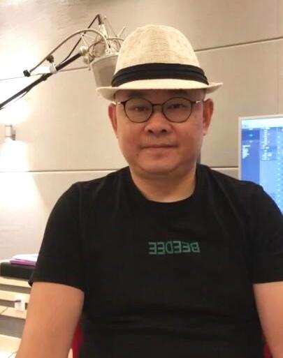 曾经火的一塌糊涂的歌手，时隔多年为何不见露面，他们都在干什么