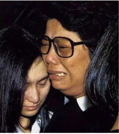 杨其龙：他是杨受成最操心的儿子，爱上何超琼，娶外籍女友归正途