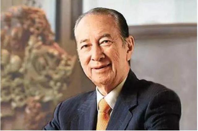 杨其龙：他是杨受成最操心的儿子，爱上何超琼，娶外籍女友归正途